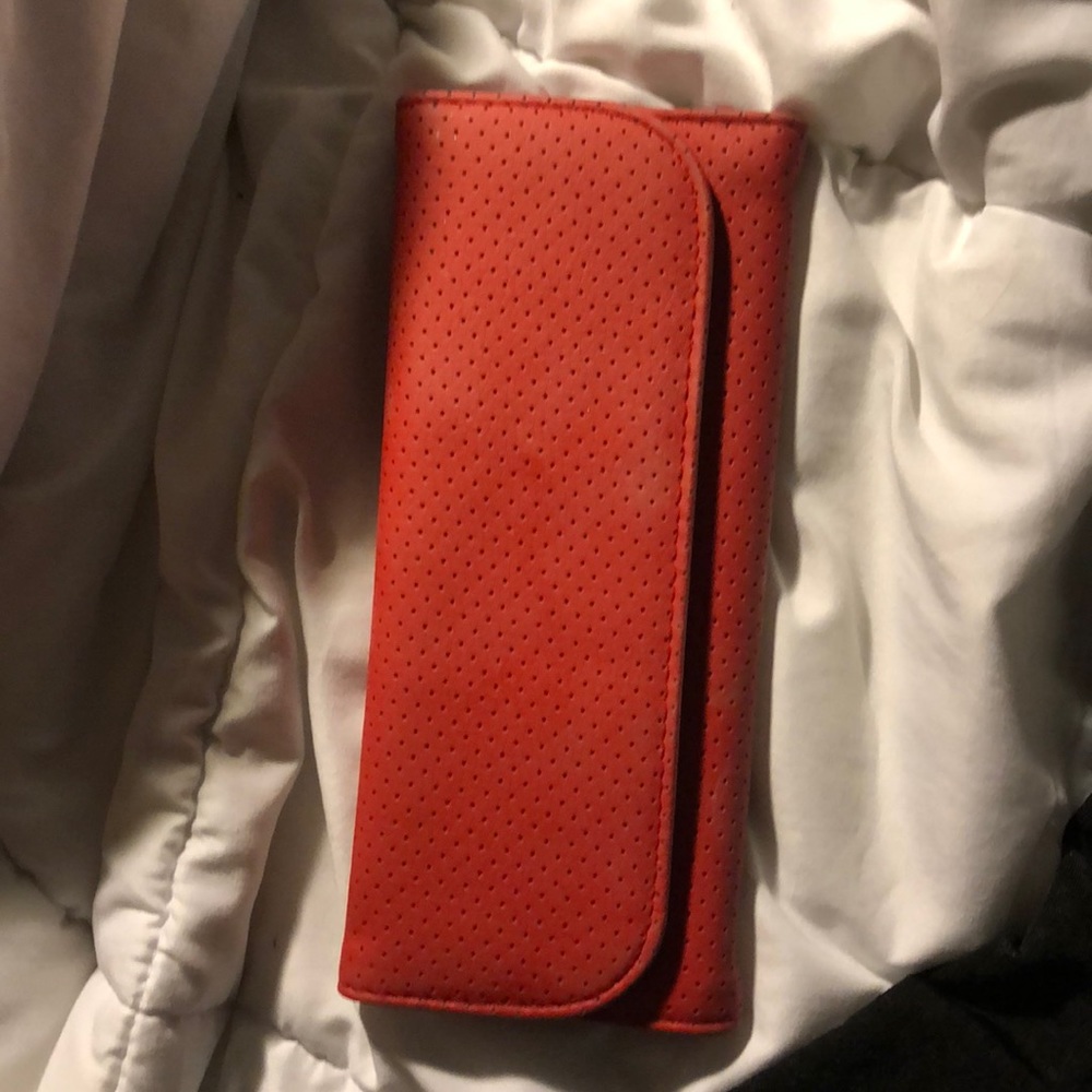 Makeup brush case